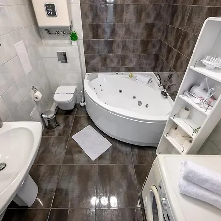 в аркадийском дворце Fainorent * Odessza
