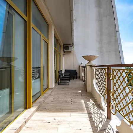 Apartamento в аркадийском дворце