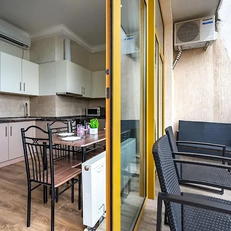 в аркадийском дворце Fainorent Apartman