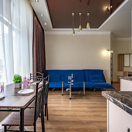 в аркадийском дворце Fainorent