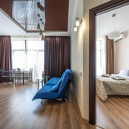 в аркадийском дворце Fainorent Apartman